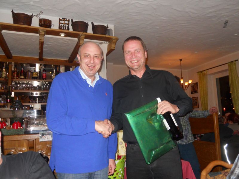 files/fsw/bilder/03_wasserball/2013/FSW Weihnachtsfeier 2013 023_1.jpg