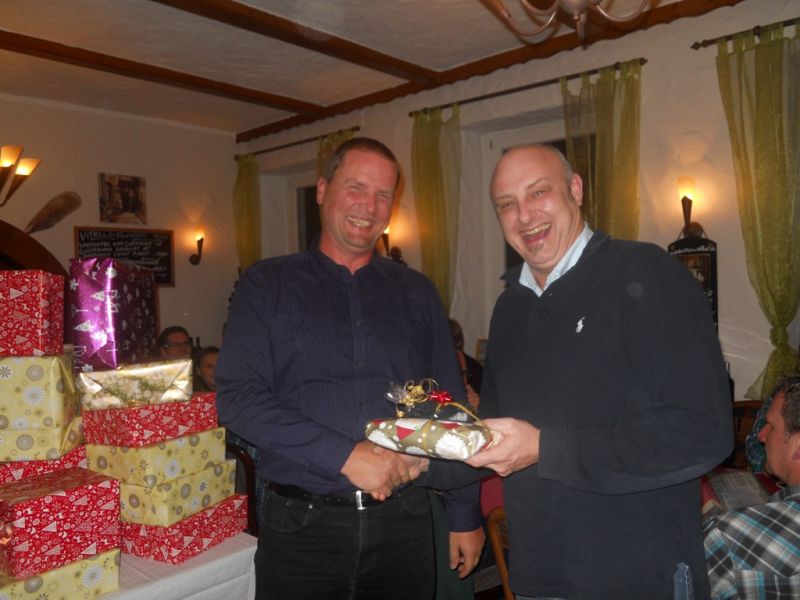 files/fsw/bilder/03_wasserball/2014/Weihnachtsfeier 2014/FSW Weihnachtsfeier 2014 020_1.JPG